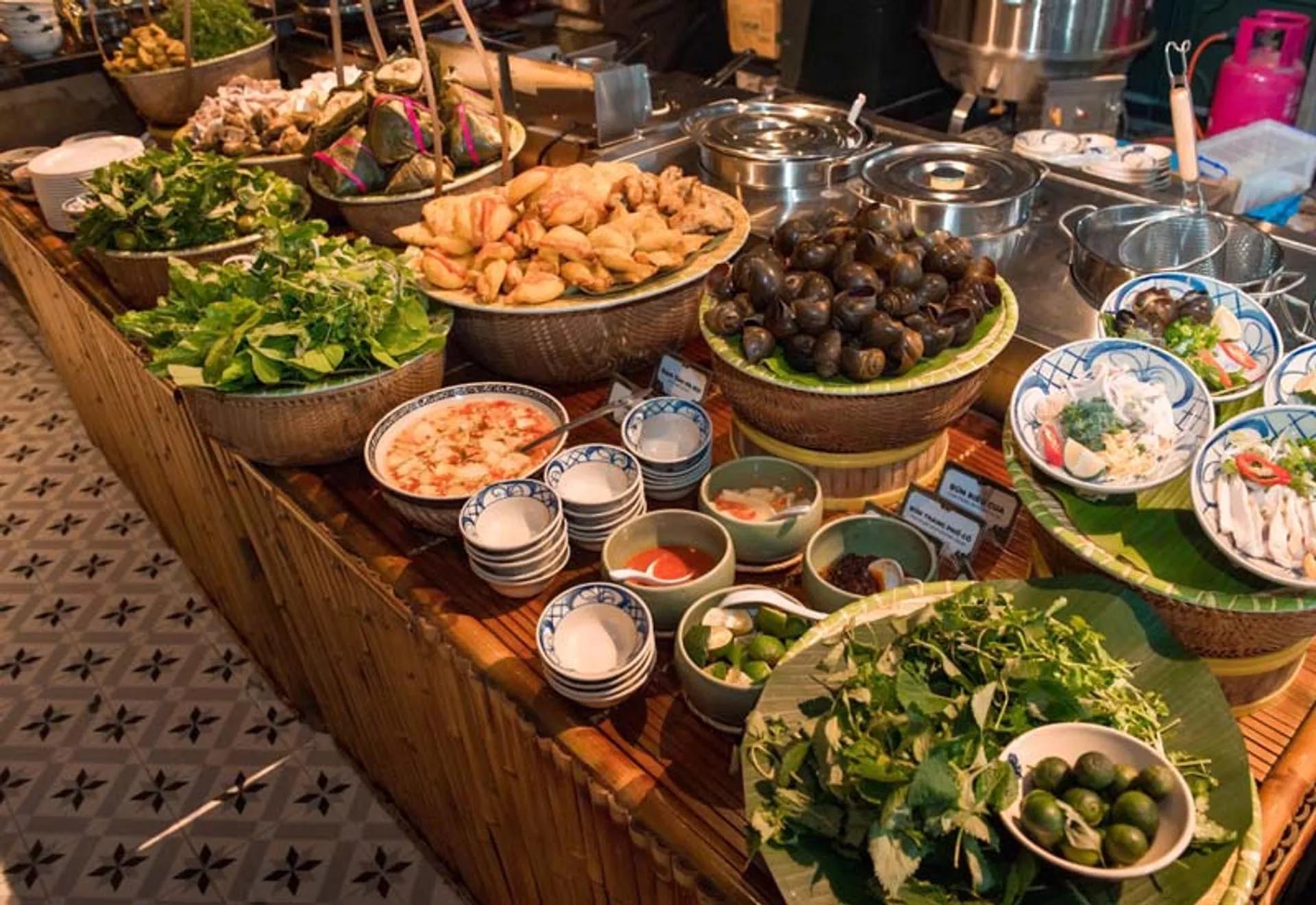 Thực đơn của nhà hàng buffet Sen Hà Thành đa dạng với các món ăn đậm phong cách ẩm thực Kinh kỳ