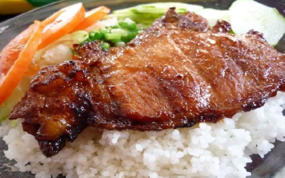 Cơm tấm Bà Mười là một trong những quán cơm tấm ngon ở Sài Gòn 