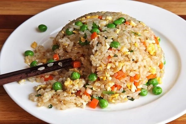cách trang trí cơm trắng