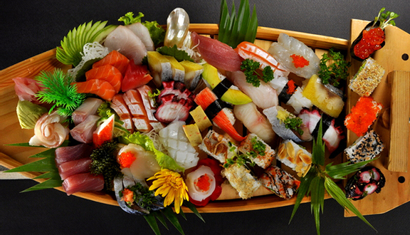 Nhà hàng Mặt Trời Đỏ - Địa điểm lý tưởng cho các tín đồ sushi