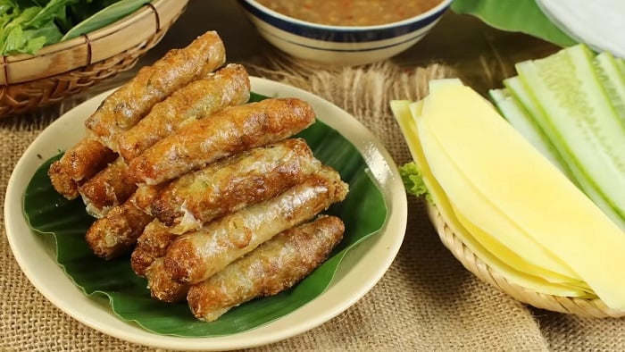 Ram Đà Nẵng giòn rụm thơm ngon (Nguồn: Foody)