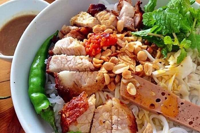 Bún mắm nêm Đà Nẵng đậm đà (Nguồn: Pinterest)