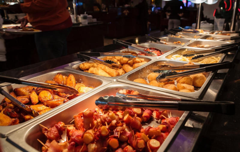 Top 10 địa chỉ buffet ngon ở Sài Gòn đốn tim hội mê ăn uống 7