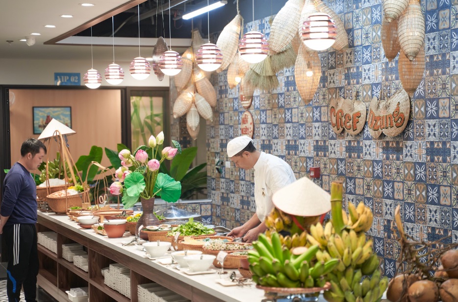 Quầy buffet được bày trí ngăn nắp, đẹp mắt của Chef Dzung