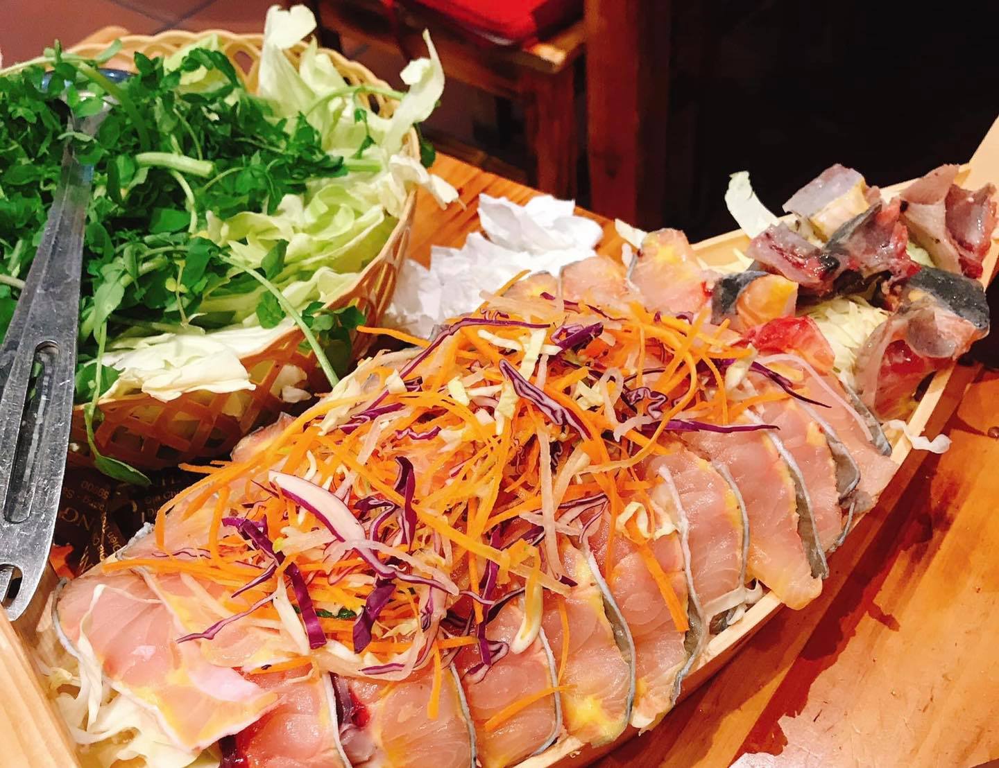 Chợ Tình Quán Sa Pa