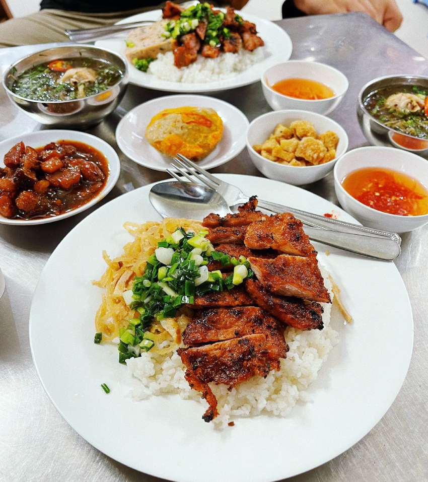 Cơm tấm ngon ở Sài Gòn