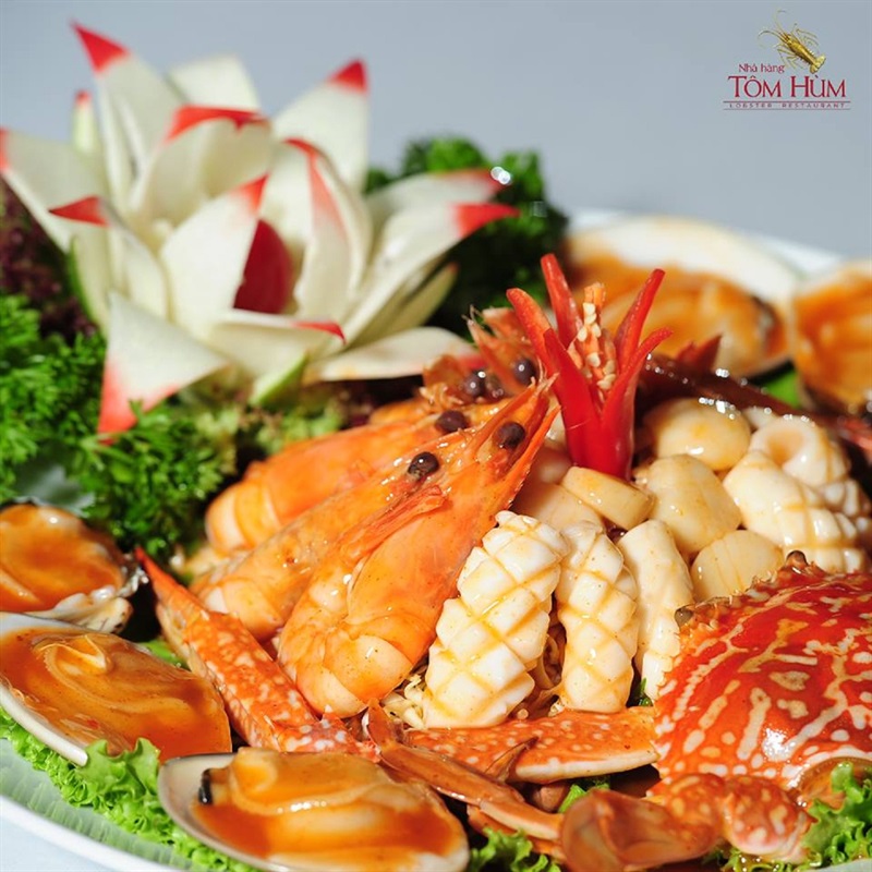 Nhà hàng Tôm Hùm – Điểm hẹn lý tưởng cùng trải nghiệm và thưởng thức món ngon hảo hạng được chế biến từ hải sản “Vua”