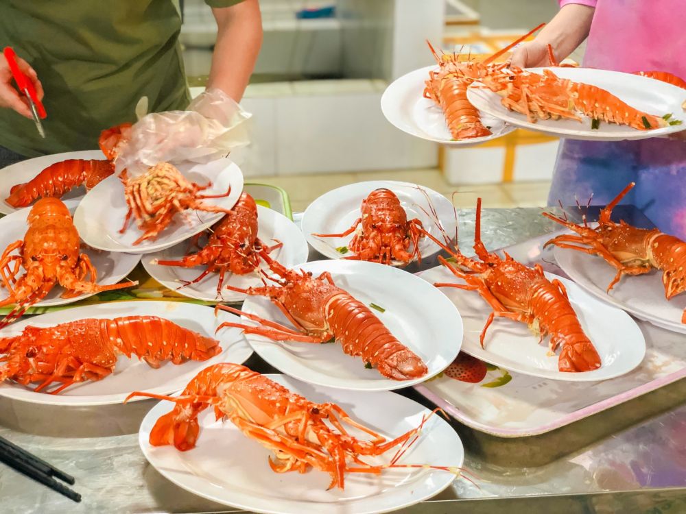 Hải sản ở quán Hương Linh