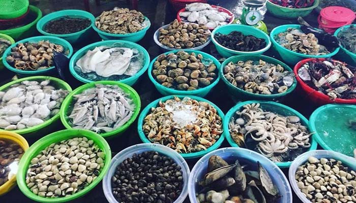 Đa dạng mặt hàng hải sản tại Chợ Khu 2 Quy Nhơn