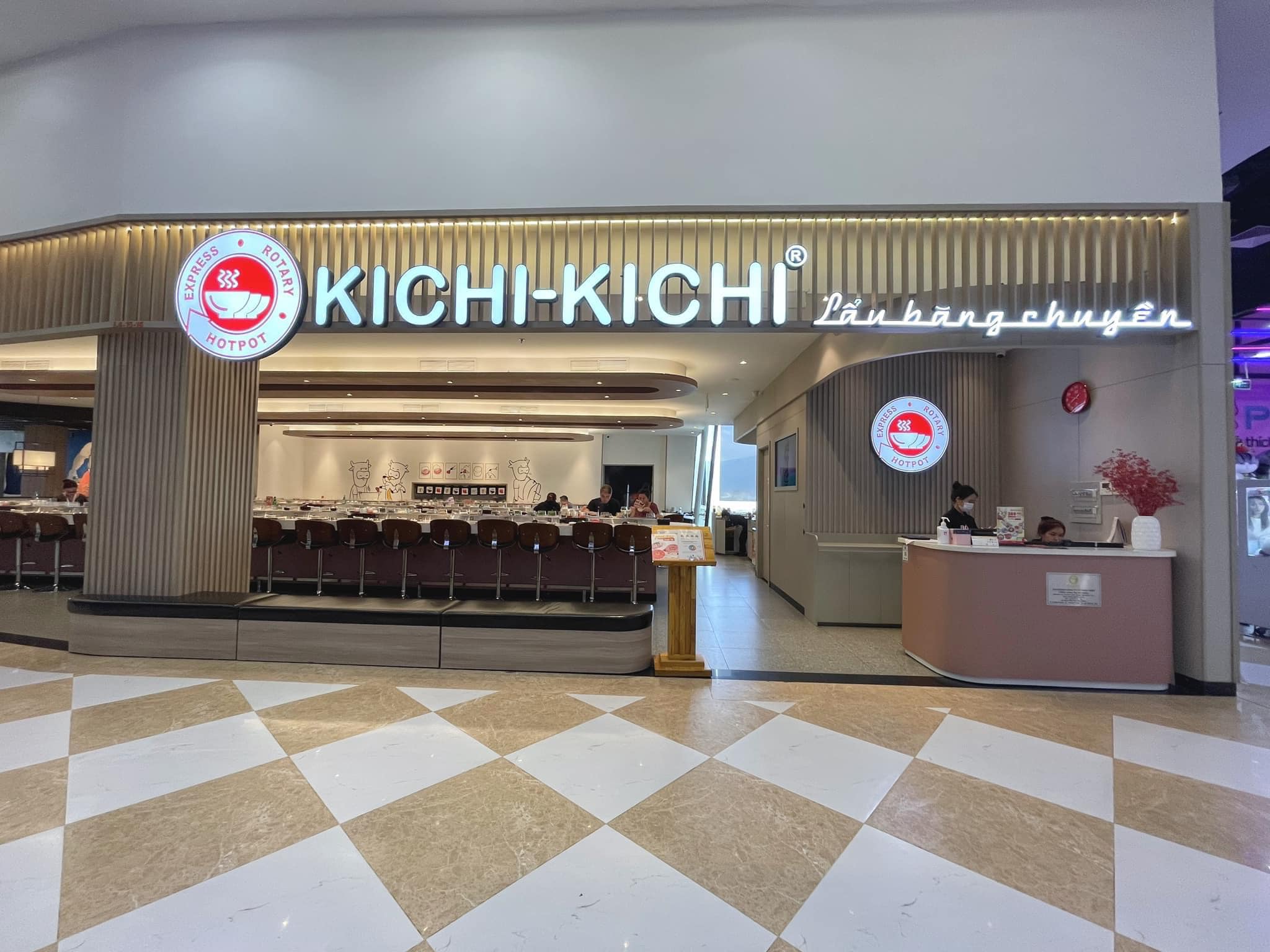 Không gian quán lẩu Đà Nẵng Kichi Kichi hiện đại, sang trọng 