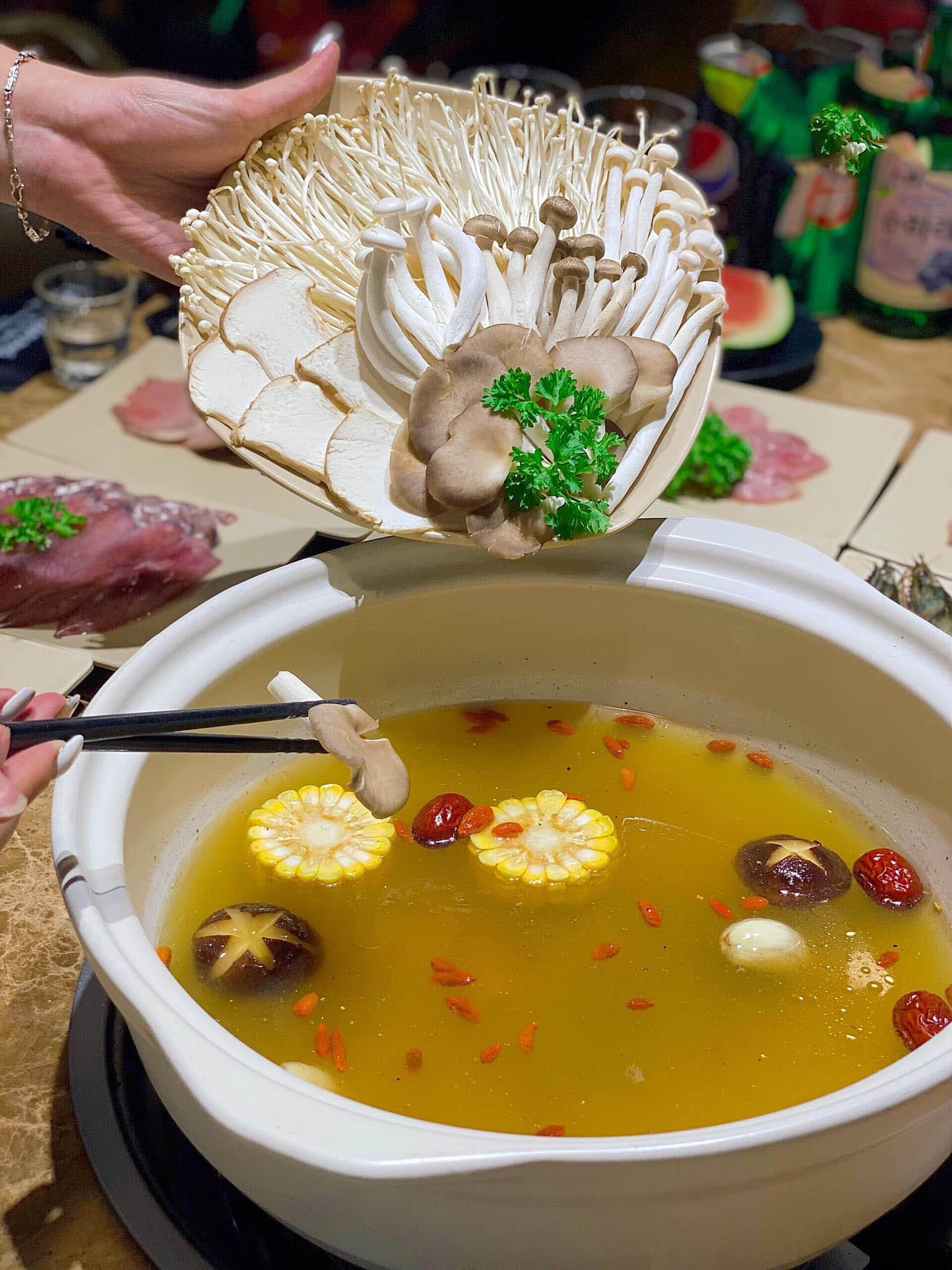 Lẩu nấm Trần Phố là quán lẩu Đà Nẵng được nhiều thực khách lựa chọn