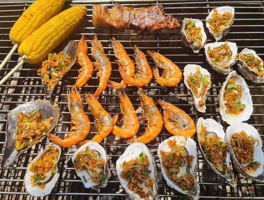 Lẩu nướng Thúy Anh địa điểm ăn ngon tại Cát Bà
