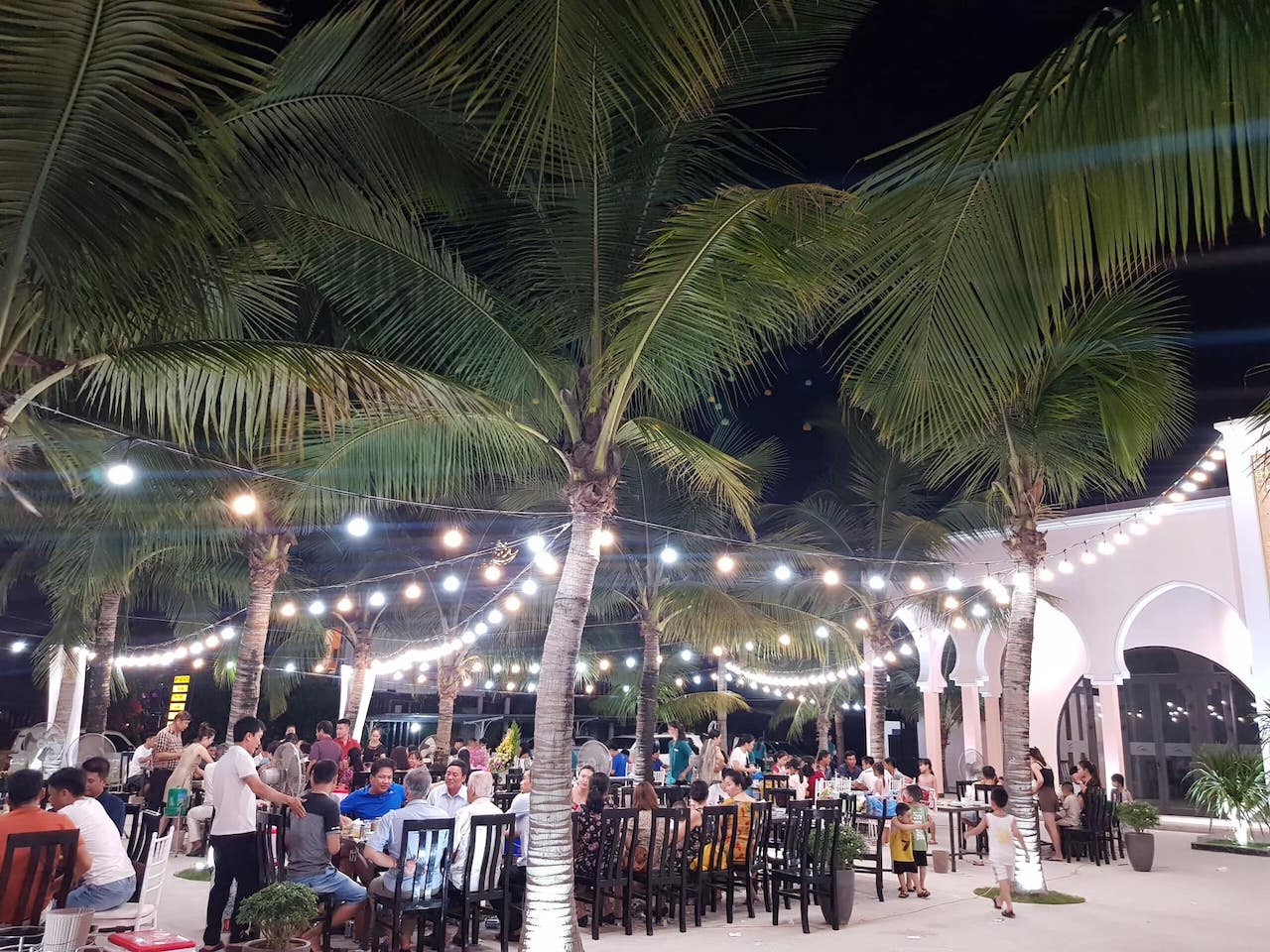 Lưu ngay những địa điểm ăn hải sản Quảng Bình thơm ngon, hấp dẫn 3