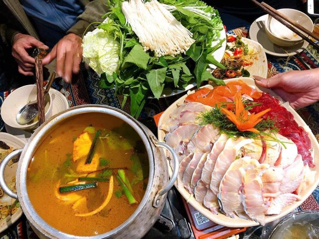 Nhà hàng Ô Quý Hồ Sa Pa