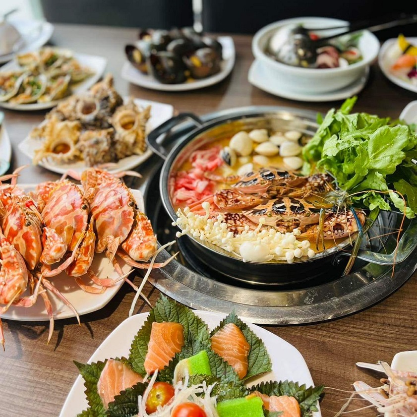 Nhà hàng - Thế giới hải sản Hàm Ninh