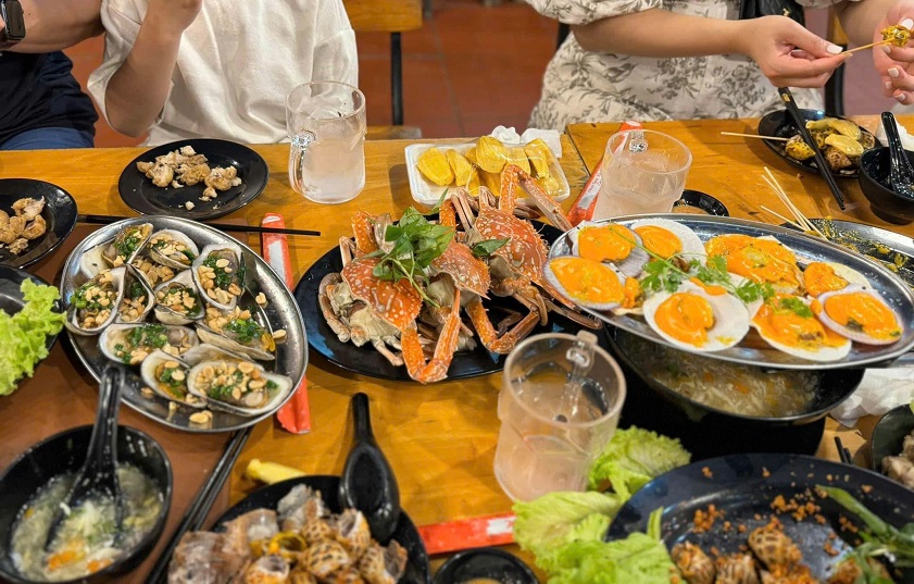 Nhà hàng Thuận Kiều 2 Hàm Ninh