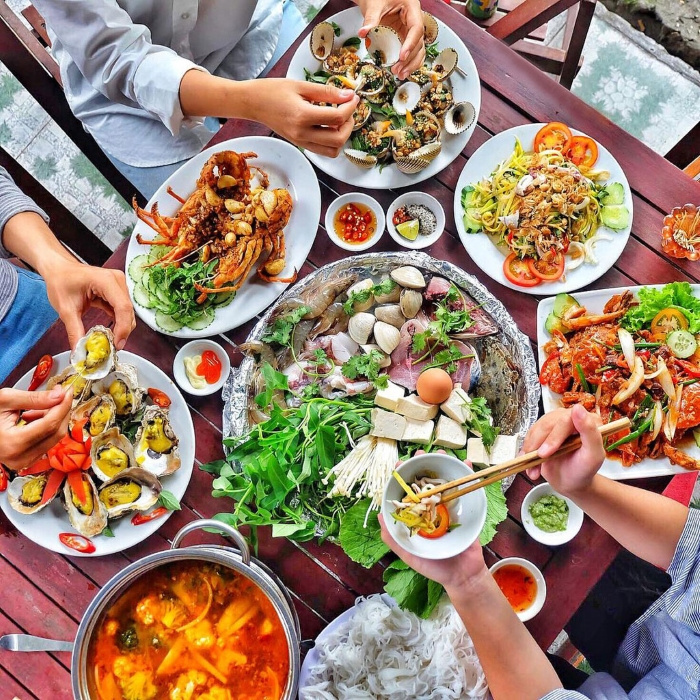 Các món hải sản bình dân tại quán hải sản Bé Hiếu