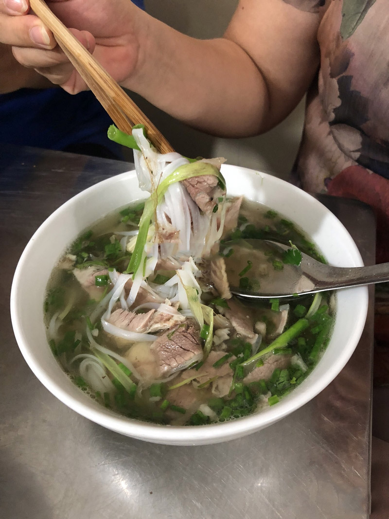 Phở bò Việt Hòa được nấu theo công thức gia truyền