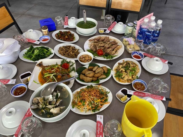 Nhà hàng hải sản An Huyền