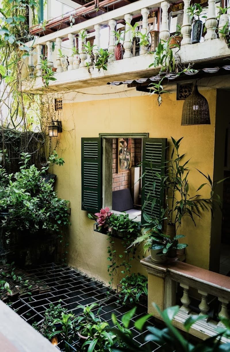 Top 10 quán cafe đẹp ở Hà Nội có không gian xinh chất ngất 5