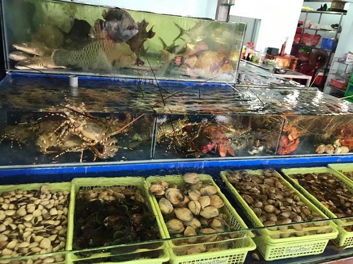 Nguyên liệu hải sản tươi ngon của quán hải sản Nha Trang Bến Cảng (Ảnh: Hải sản Bến Cảng)