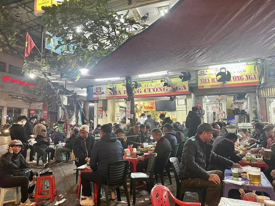 Quán nhậu vỉa hè Hà Nội
