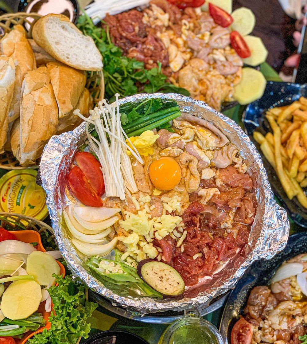 Quán nhậu vỉa hè Hà Nội