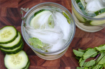 Pha chế mocktail Cucumber and Lime Spritzer cực ngon và đơn giản
