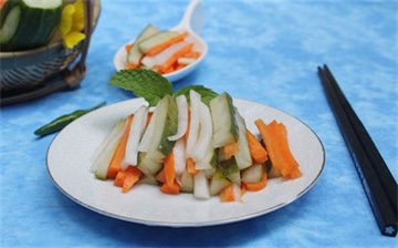 Cách làm dưa góp dưa chuột với cà rốt và đu đủ xanh ăn giòn sần sật