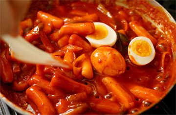 Liệu pháp chữa stress độc nhất vô nhị của người Hàn: ăn cay