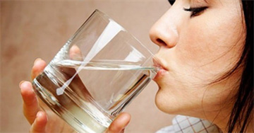 Uống nước theo 8 cách này sẽ giúp bạn ngừa bệnh rất tốt