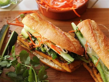 Điểm danh 12 quán bánh mì Nha Trang NGON, NỔI TIẾNG NHẤT