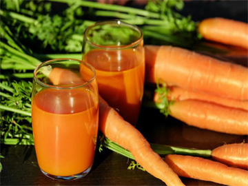 Cách làm nước ép cà rốt đơn giản giúp làm đẹp da, thơm ngon, giảm cân sau những ngày Tết