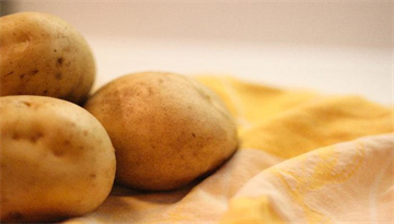 10 công dụng có thể bạn chưa biết từ khoai tây