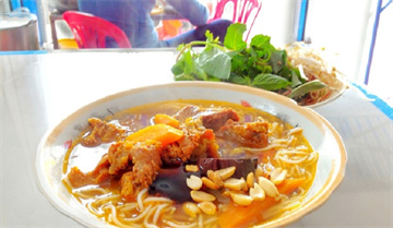 Ăn gì ở Phan Thiết với 8 món ngon đặc sản nổi tiếng cho bữa đêm và bữa sáng