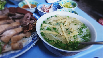 20 địa chỉ ăn vặt hấp dẫn du khách ở Sài Gòn