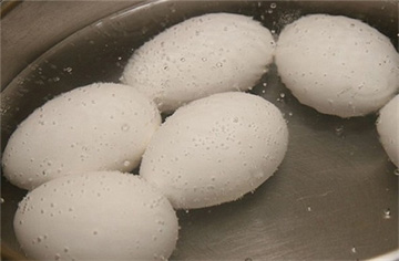 3 mẹo luộc chín trứng nhanh và chuẩn