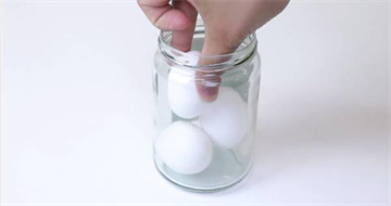 Cách làm trứng muối không tanh, ngon như ngoài hàng