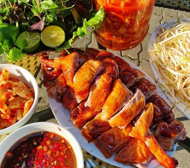 Mách bạn 12 quán vịt quay Lạng Sơn ngon hết nước chấm 2